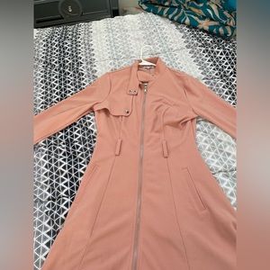 Nice flirty pink dress !! Perfect for spring